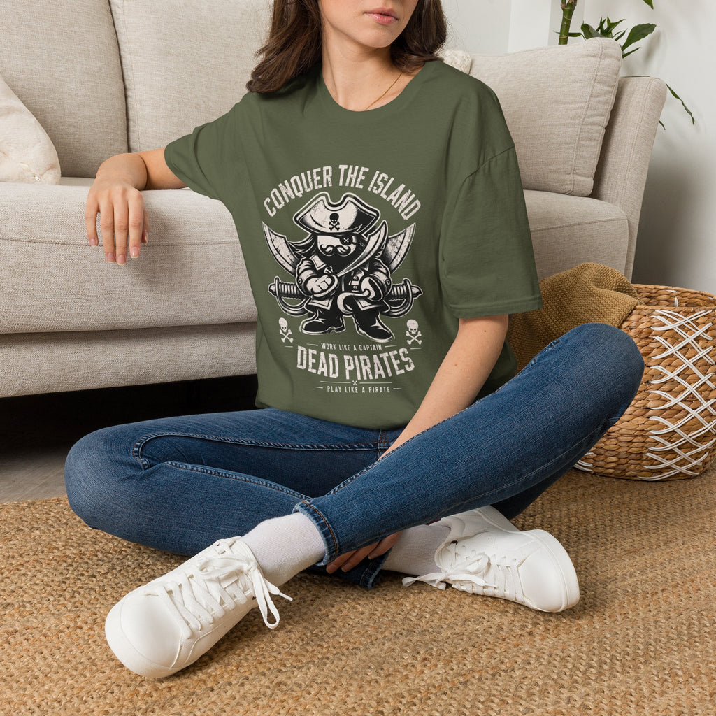 Conquer The Island pirate skull tee | T-Shirt